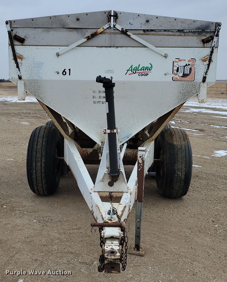 image for item NB9795 Willmar spreader