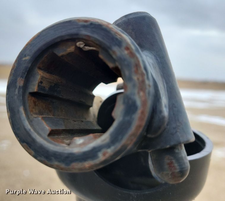 image for item NB9795 Willmar spreader