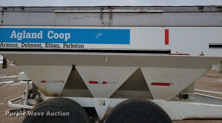 image for item NB9795 Willmar spreader