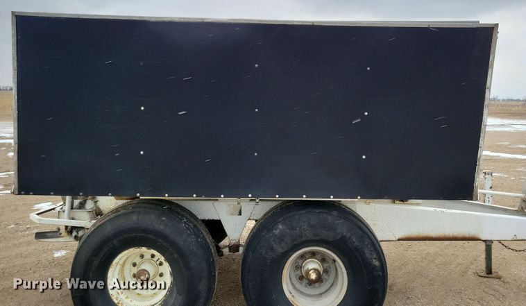 image for item NB9795 Willmar spreader