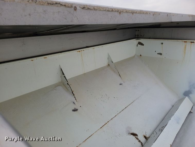 image for item NB9795 Willmar spreader