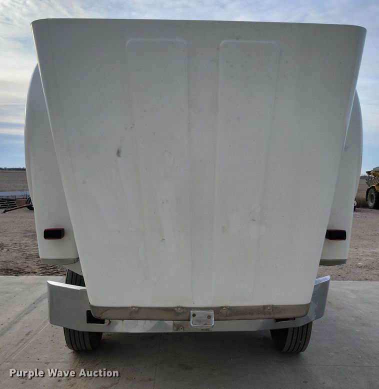 image for item NB9796 1988 International 9370 truck cab and chassis