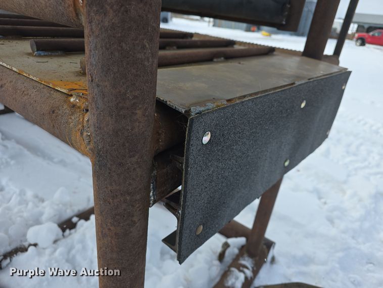 image for item NI9423 Shop built livestock loading chute