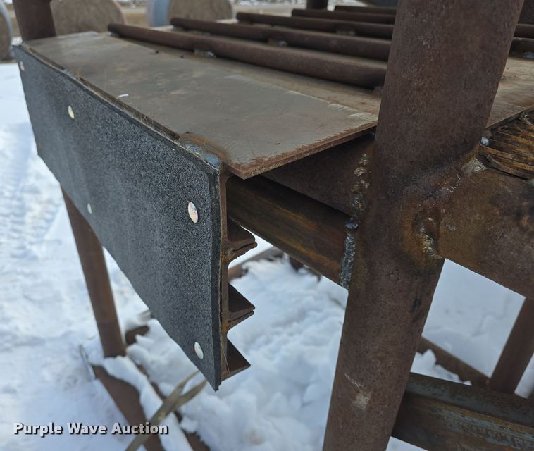 image for item NI9423 Shop built livestock loading chute