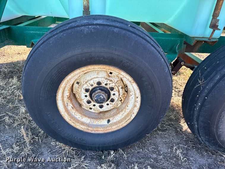 image for item NN9515 Nurse tank trailer