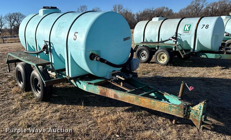 image for item NN9517 Nurse tank trailer