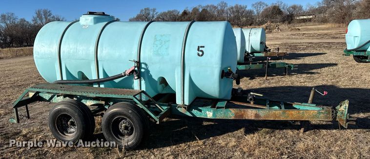 image for item NN9517 Nurse tank trailer