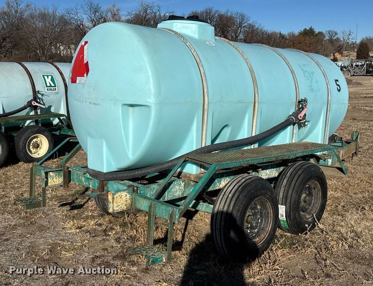 image for item NN9517 Nurse tank trailer