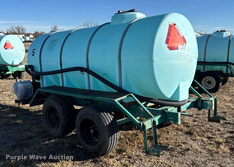 image for item NN9517 Nurse tank trailer