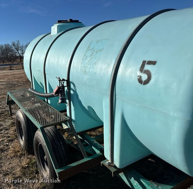 image for item NN9517 Nurse tank trailer