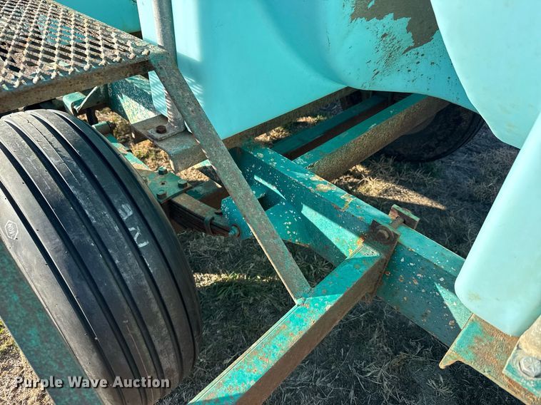 image for item NN9517 Nurse tank trailer