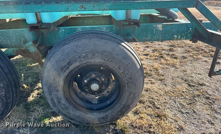 image for item NN9517 Nurse tank trailer