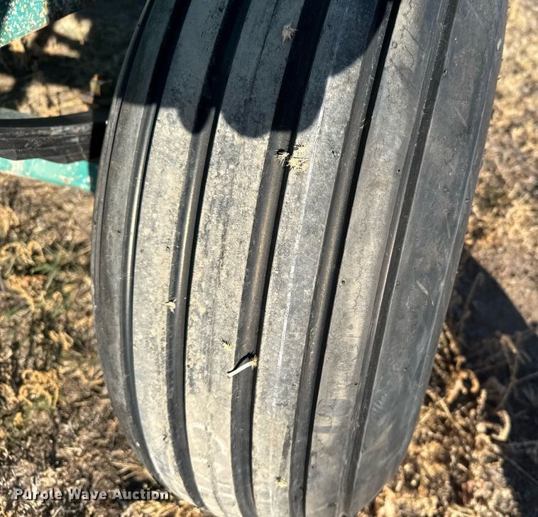 image for item NN9517 Nurse tank trailer