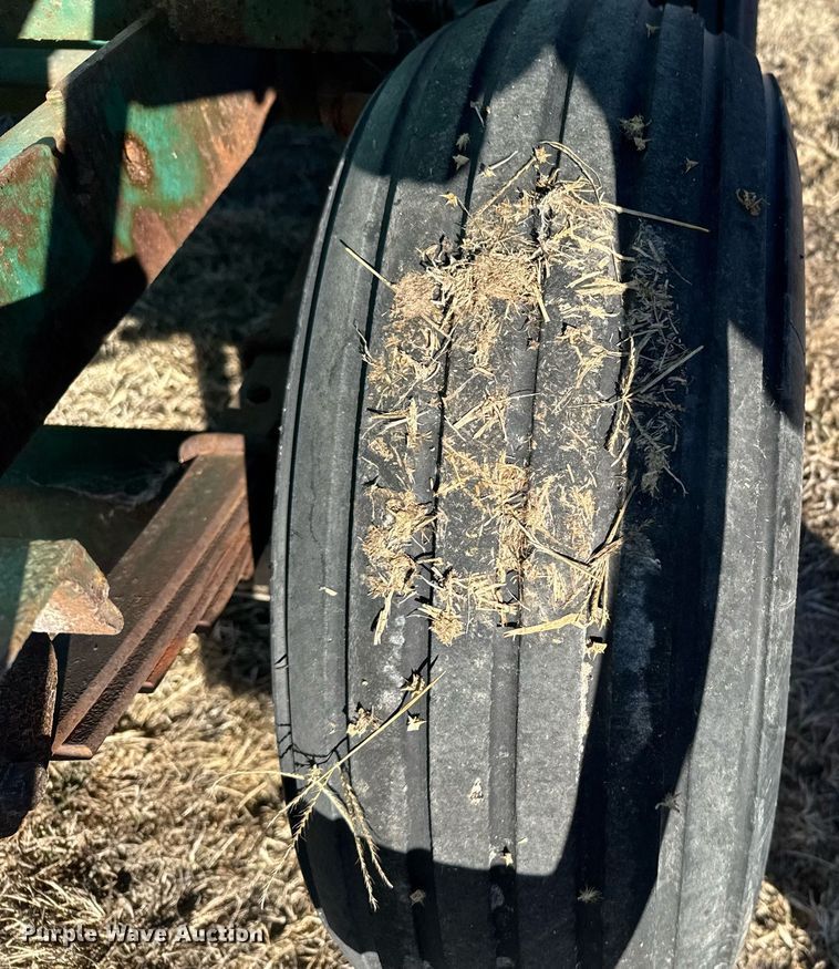 image for item NN9518 Nurse tank trailer