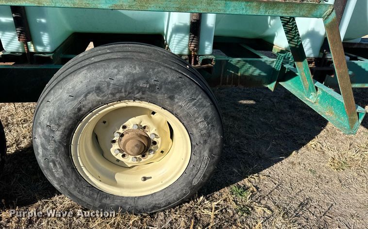 image for item NN9519 Nurse tank trailer