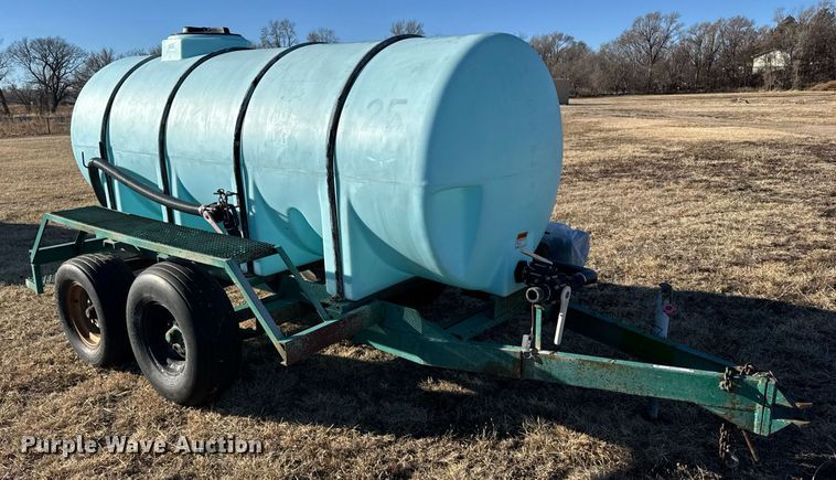 image for item NN9520 Nurse tank trailer