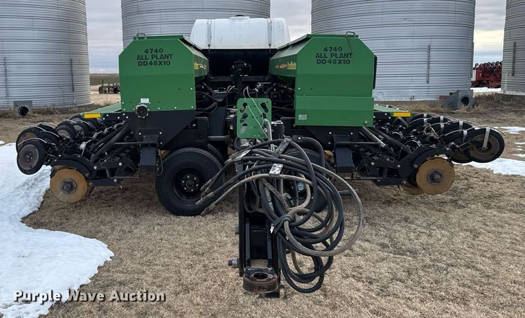 image for item NN9527 Crust Buster 4700AP grain drill
