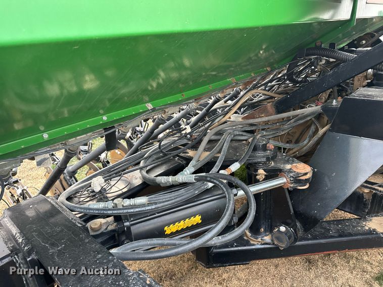 image for item NN9527 Crust Buster 4700AP grain drill