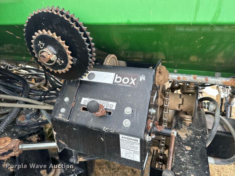 image for item NN9527 Crust Buster 4700AP grain drill