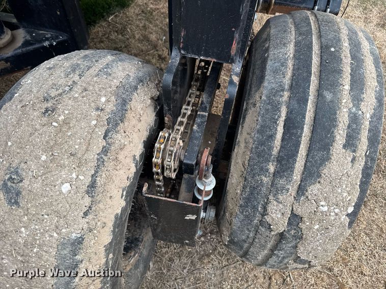 image for item NN9527 Crust Buster 4700AP grain drill