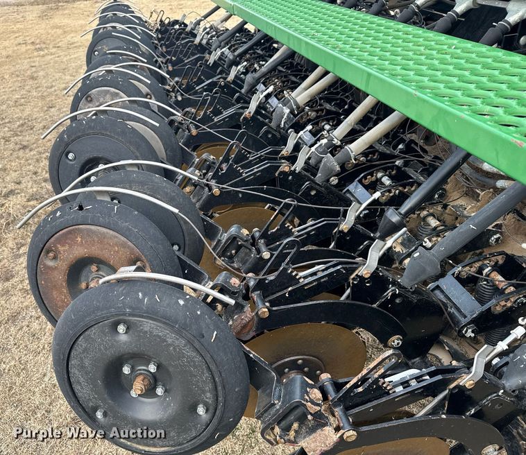 image for item NN9527 Crust Buster 4700AP grain drill