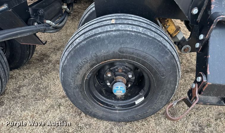 image for item NN9527 Crust Buster 4700AP grain drill