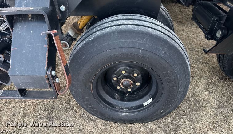 image for item NN9527 Crust Buster 4700AP grain drill