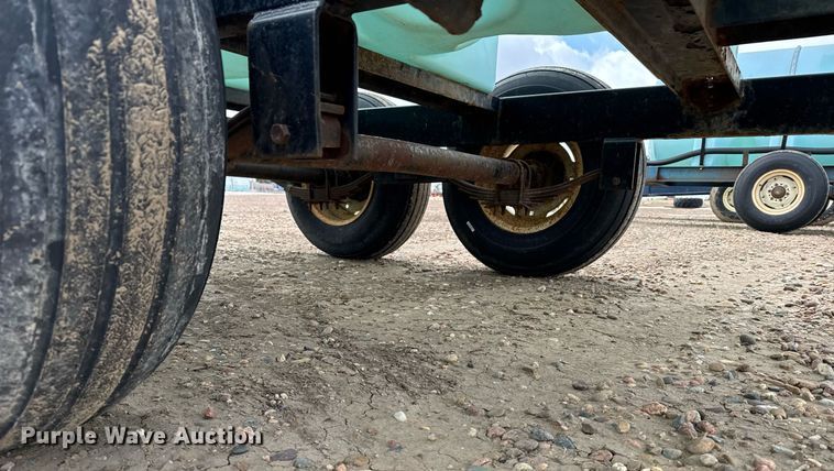 image for item NN9533 Nurse tank trailer