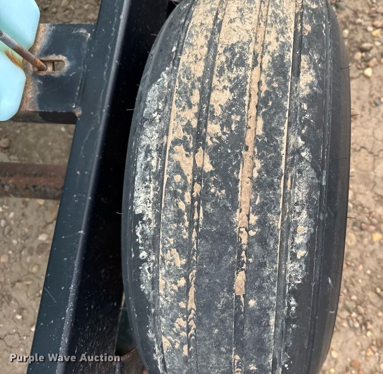 image for item NN9533 Nurse tank trailer