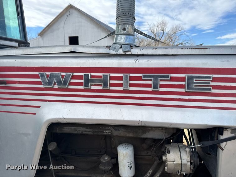 image for item NN9540 1978 White 2-105 Field Boss  tractor