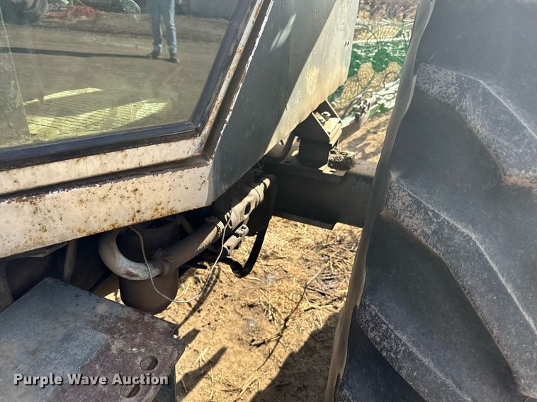 image for item NN9540 1978 White 2-105 Field Boss  tractor