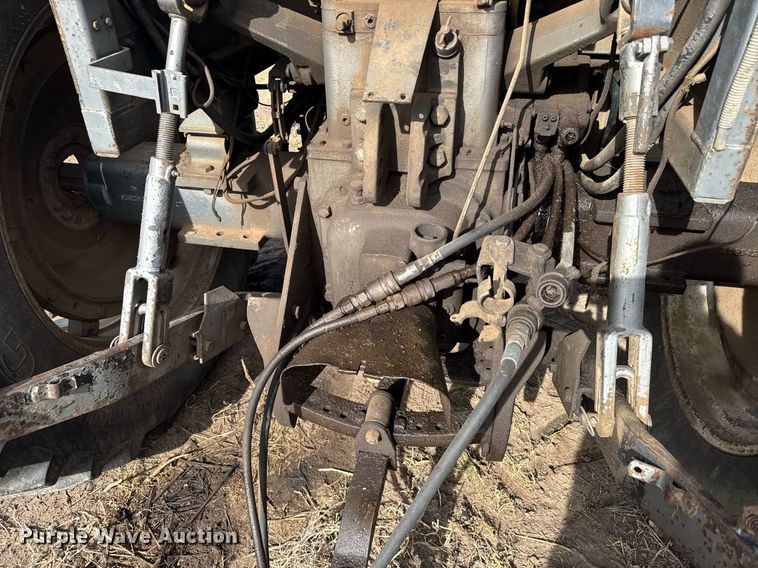 image for item NN9540 1978 White 2-105 Field Boss  tractor