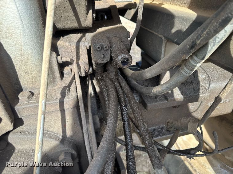 image for item NN9540 1978 White 2-105 Field Boss  tractor