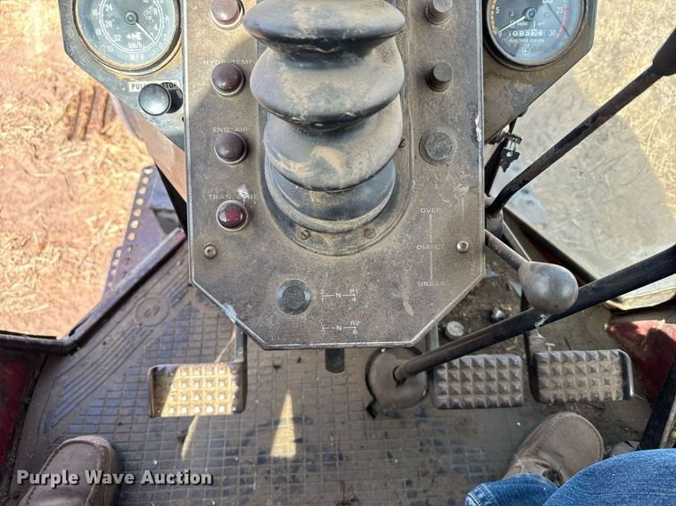 image for item NN9540 1978 White 2-105 Field Boss  tractor