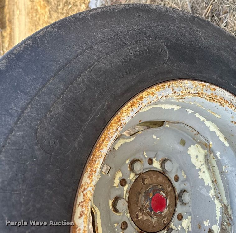 image for item NN9540 1978 White 2-105 Field Boss  tractor