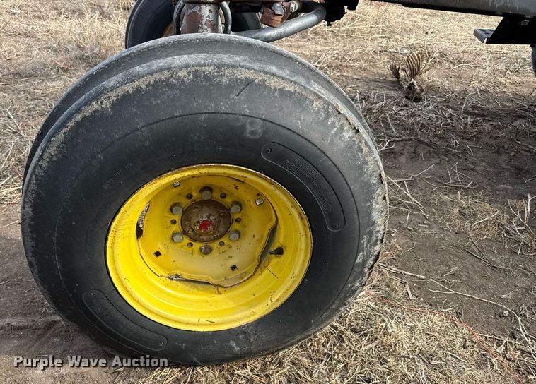 image for item NN9540 1978 White 2-105 Field Boss  tractor