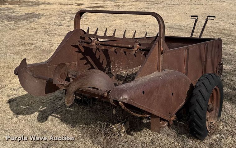 image for item NN9554 Manure spreader