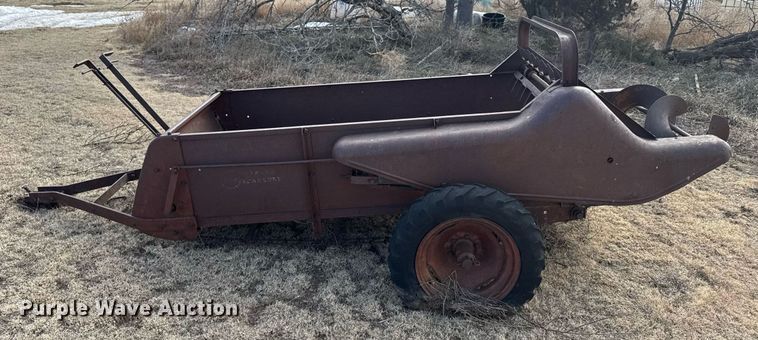 image for item NN9554 Manure spreader