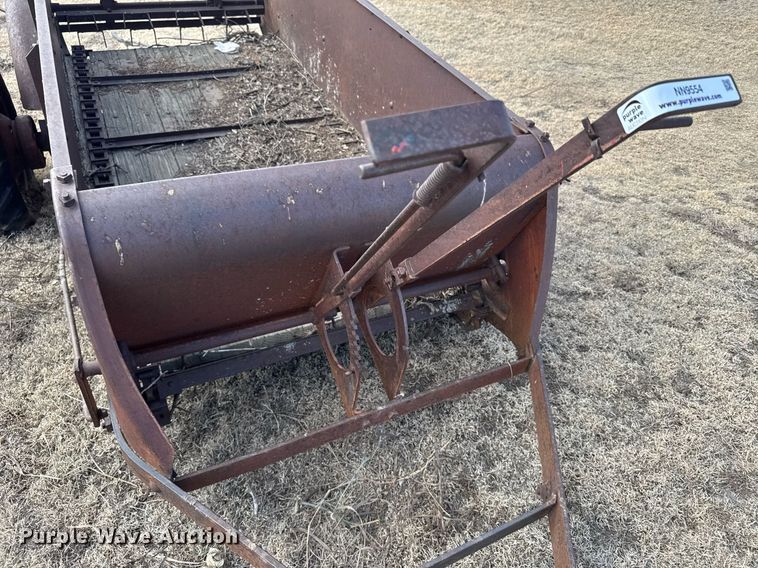 image for item NN9554 Manure spreader