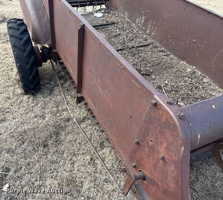 image for item NN9554 Manure spreader