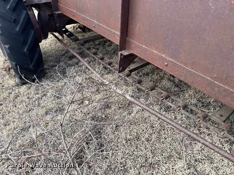 image for item NN9554 Manure spreader