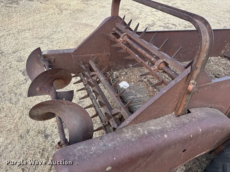image for item NN9554 Manure spreader