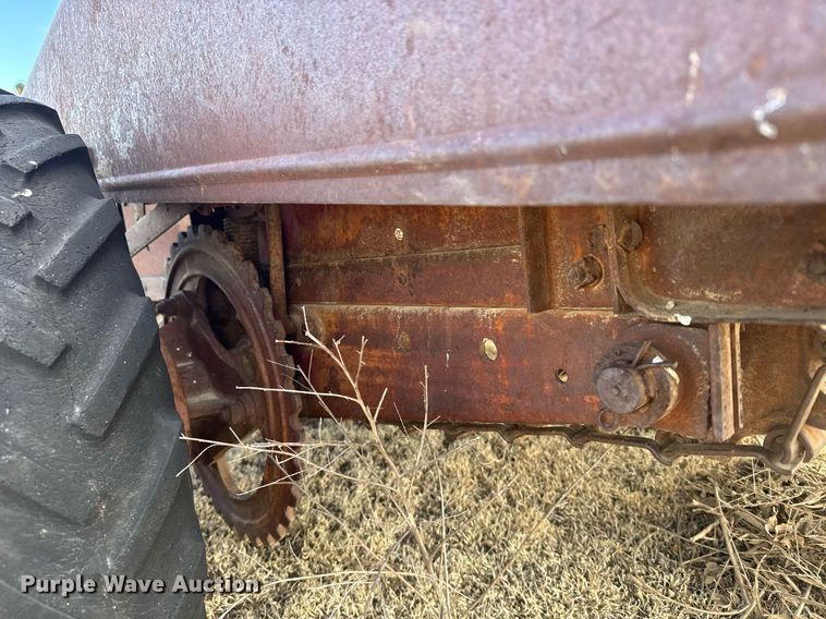 image for item NN9554 Manure spreader