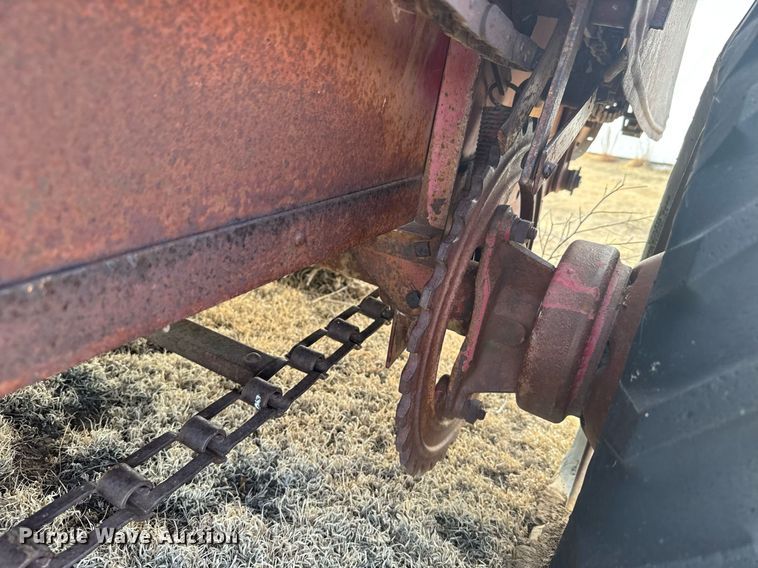 image for item NN9554 Manure spreader