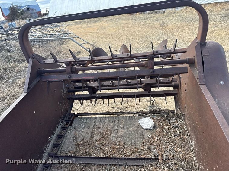image for item NN9554 Manure spreader