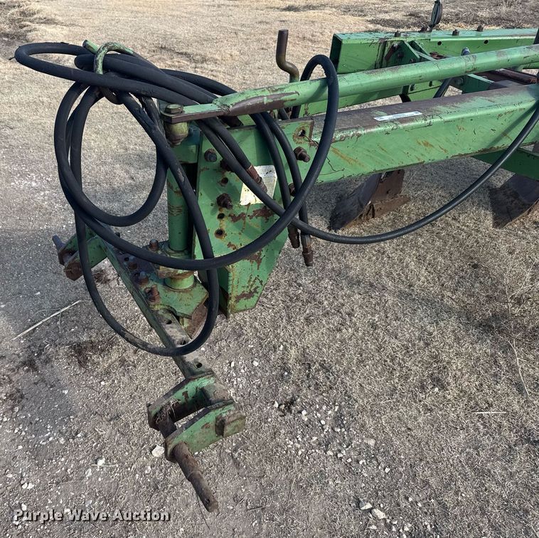 image for item NN9555 John Deere six bottom plow