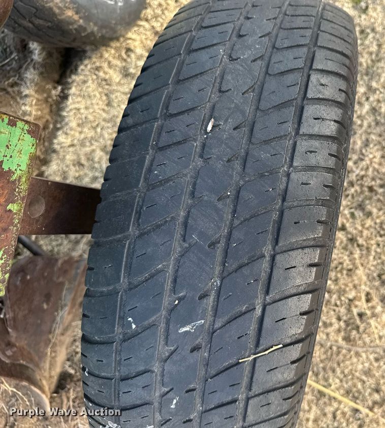 image for item NN9555 John Deere six bottom plow