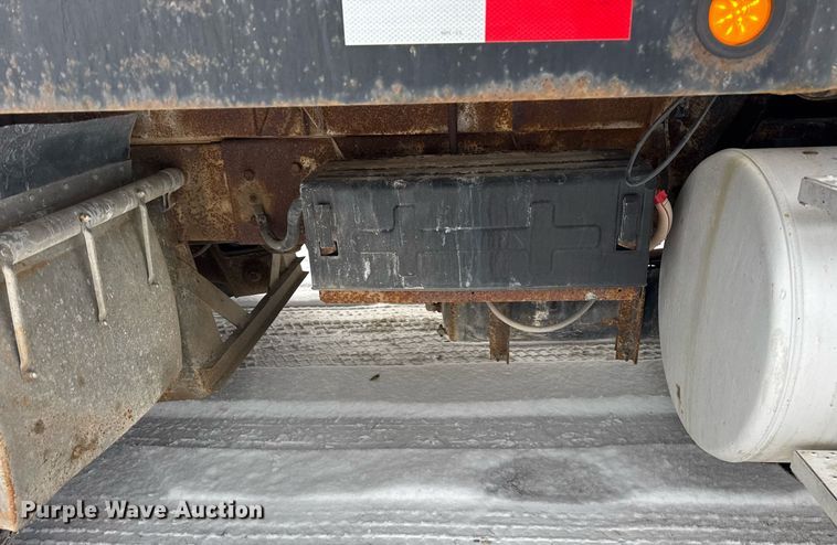 image for item OG9749 2002 Sterling A9500 flatbed truck