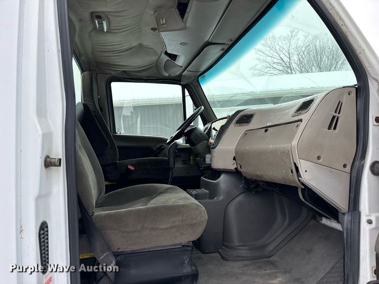 image for item OG9749 2002 Sterling A9500 flatbed truck