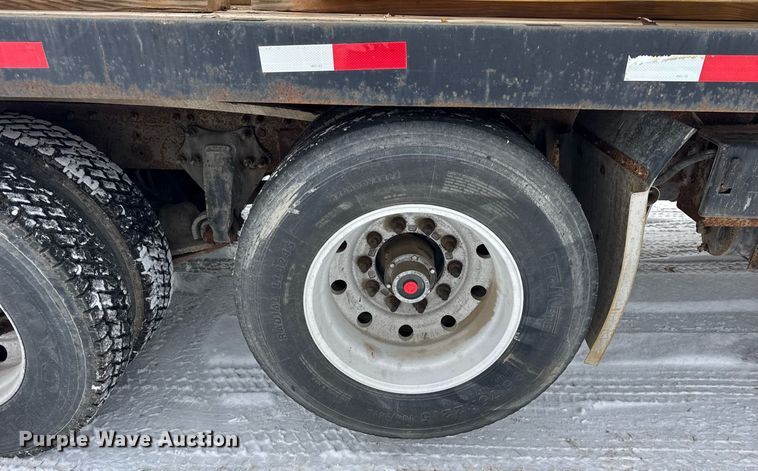 image for item OG9749 2002 Sterling A9500 flatbed truck